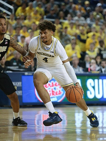 Isaiah Livers (4)