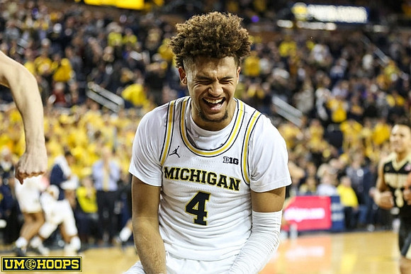Isaiah Livers (4)
