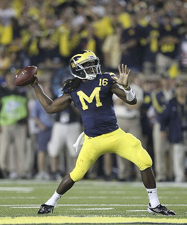 Denard Robinson (16)