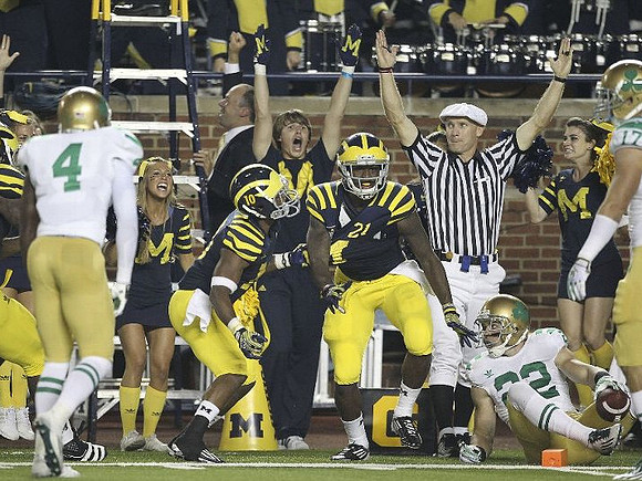 Jeremy Gallon (10) and Junior Hemingway (21)