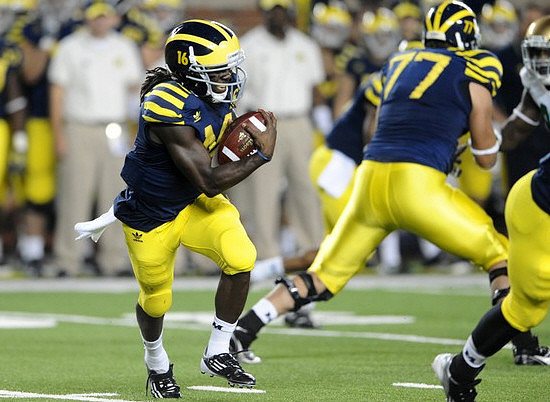 Denard Robinson (16) and Taylor Lewan (77)