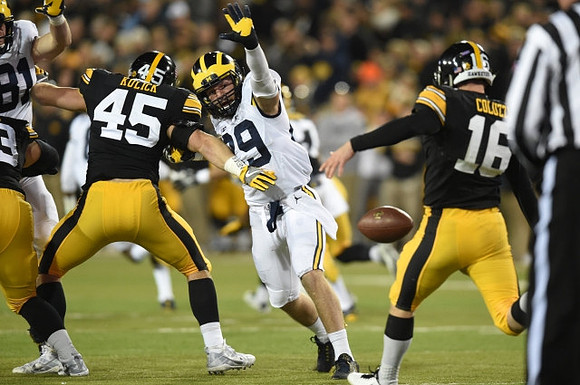 Michael Jocz (81) and Jordan Glasgow (29)