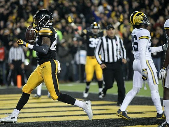 Jourdan Lewis (26)