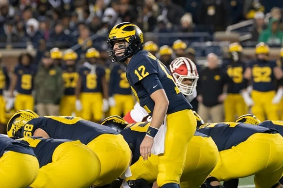 Andrew Vastardis (68) and Cade McNamara (12)