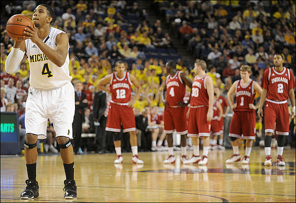 Darius Morris (4)