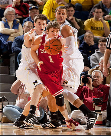 Stu Douglass (1) and Jordan Morgan (52)