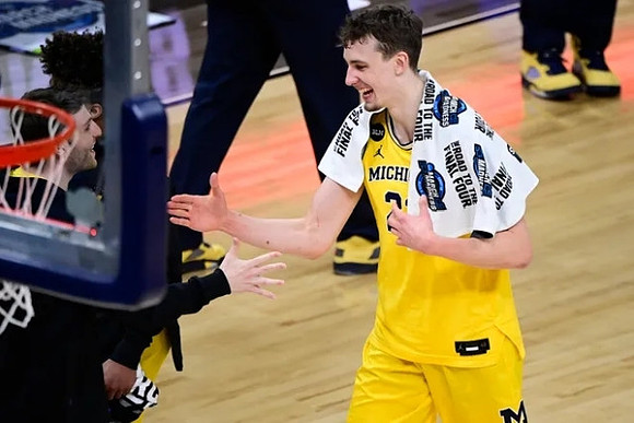 Luke Wilson (32) and Franz Wagner (21)