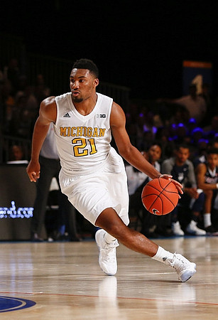 Zak Irvin (21)
