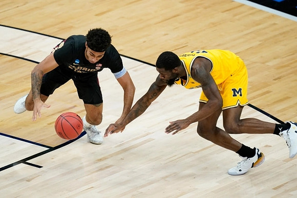 Chaundee Brown Jr. (15)