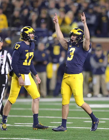 Will Hart (17) and Quinn Nordin (3)