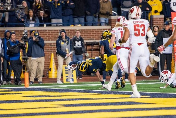 Shea Patterson (2) and Donovan Peoples-Jones (9)