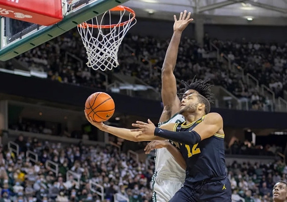 DeVante' Jones (12)