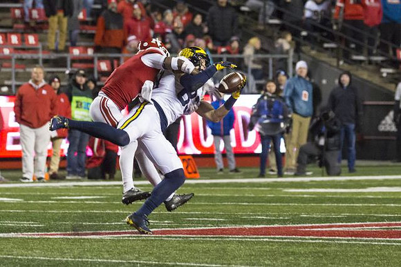 Zach Gentry (83)