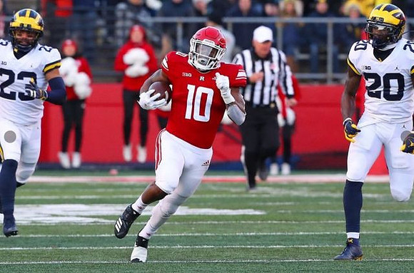 Tyree Kinnel (23) and Brad Hawkins (20)