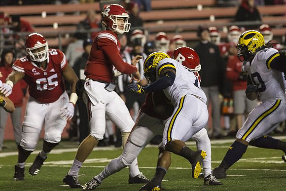 Khaleke Hudson (7) and Devin Bush (10)