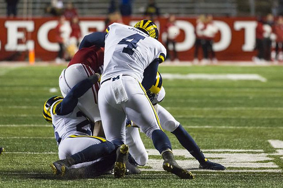 J'Marick Woods (26) and Reuben Jones (4)