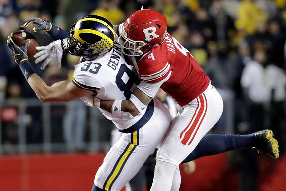 Zach Gentry (83)