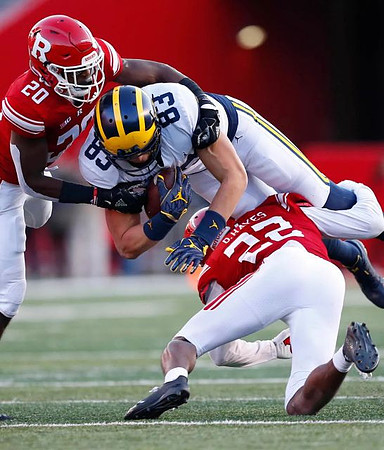 Zach Gentry (83)