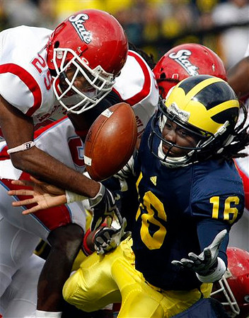 Denard Robinson (16)
