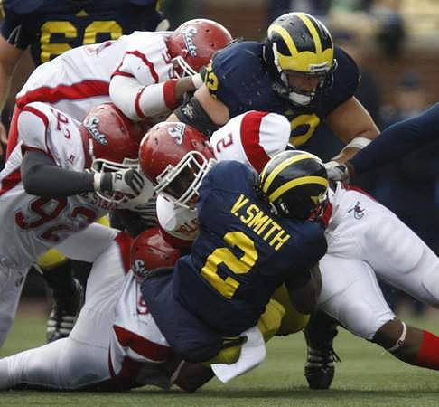 Stephen Schilling (52) and Vincent Smith (2)