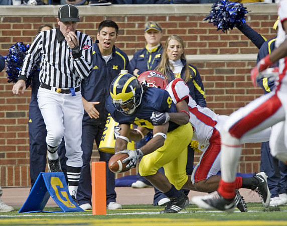 Martavious Odoms (9)