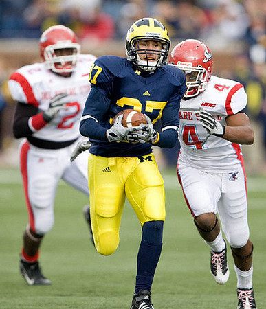 Ricky Reyes (37)