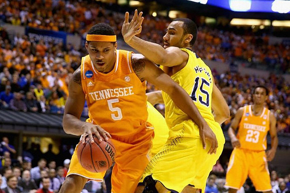 Jon Horford (15)