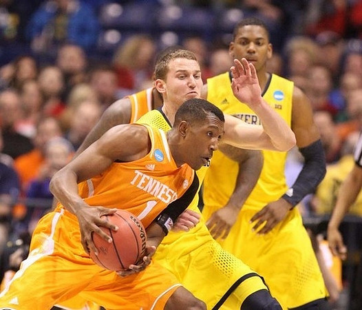 Nik Stauskas (11) and Glenn Robinson III (1)