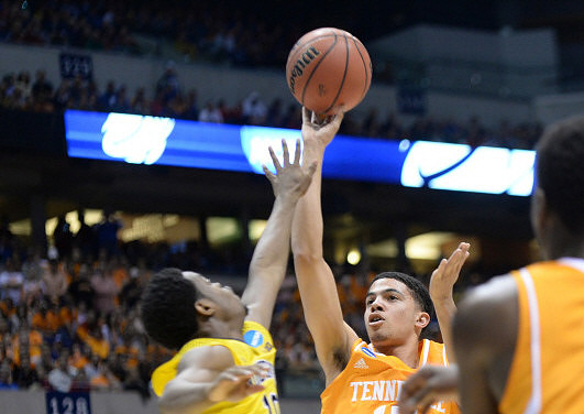 Derrick Walton Jr. (10)