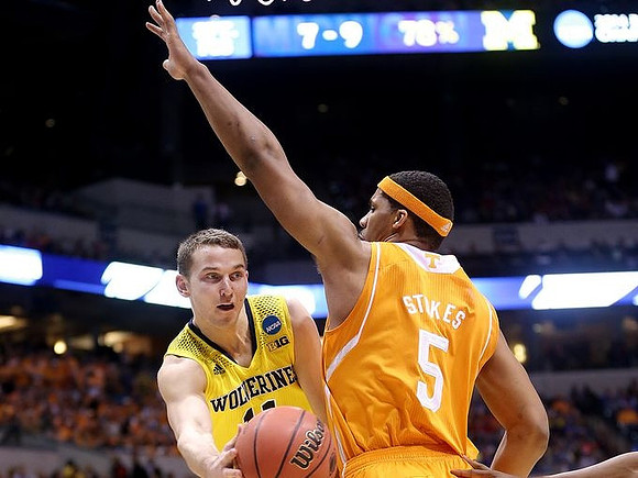 Nik Stauskas (11)