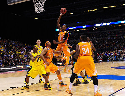 Derrick Walton Jr. (10) and Nik Stauskas (11)