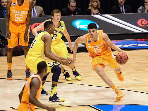 Zak Irvin (21) and Spike Albrecht (2)