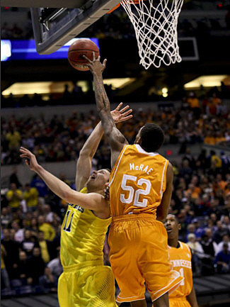 Nik Stauskas (11)