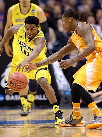 Derrick Walton Jr. (10)
