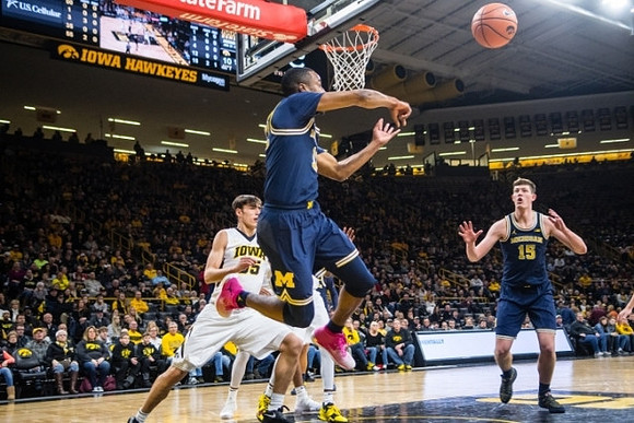 Muhammad-Ali Abdur-Rahkman (12) and Jon Teske (15)