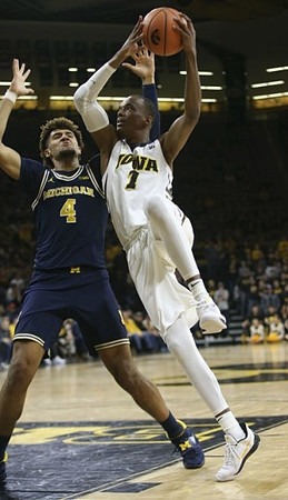 Isaiah Livers (4)