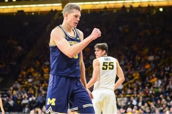 Moritz Wagner (13)