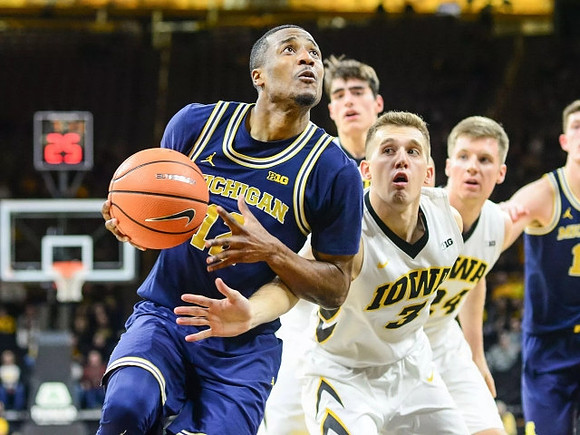 Muhammad-Ali Abdur-Rahkman (12) and Jon Teske (15)
