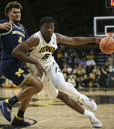 Isaiah Livers (4)