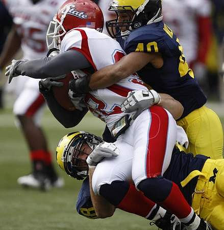 Craig Roh (88) and Michael Williams (40)
