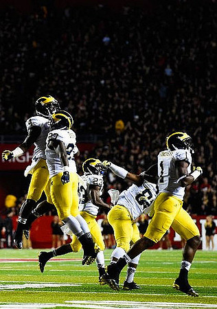 De'Veon Smith (4), Derrick Green (27), Dennis Norfleet (23), A.J. Williams (84), and Devin Funchess (1)