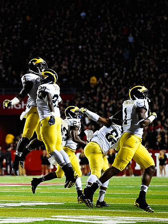 De'Veon Smith (4), Derrick Green (27), Dennis Norfleet (23), A.J. Williams (84), and Devin Funchess (1)