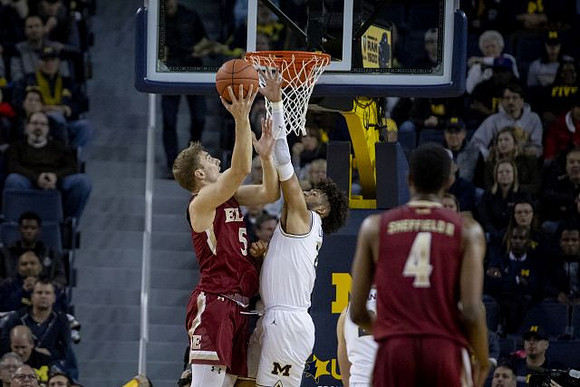 Isaiah Livers (2)