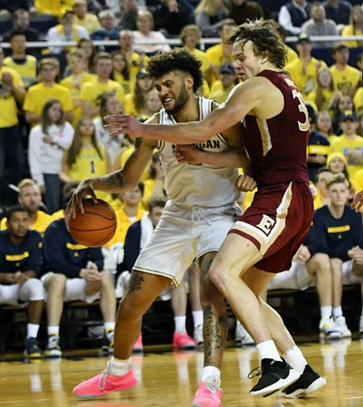 Isaiah Livers (2)