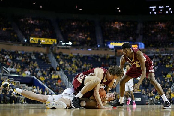 Jon Teske (15) and Eli Brooks (55)