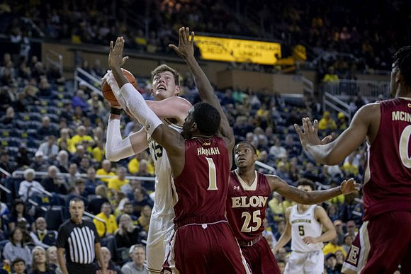 Jon Teske (15) and Adrien Nunez (5)