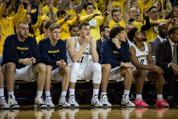 Austin Davis (51), Luke Wilson (32), Colin Castleton (11), Brandon Johns Jr. (23), David DeJulius (0), and Howard Eisley