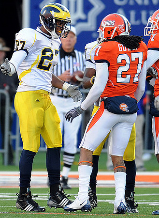 Mike Jones (27)