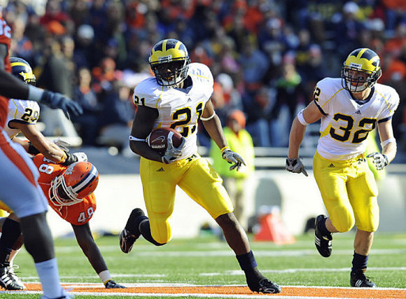 Troy Woolfolk (29), Junior Hemingway (21), and Jordan Kovacs (32)