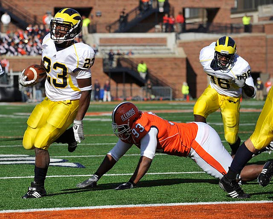 Carlos Brown (23) and Kevin Koger (86)